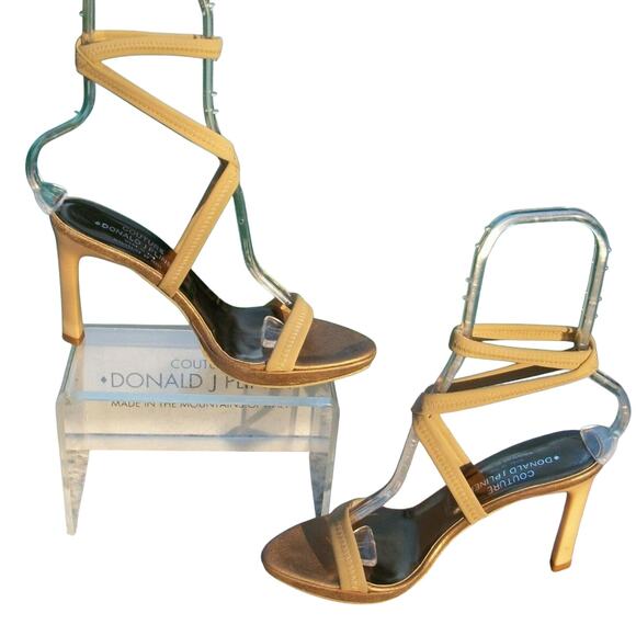 Donald Pliner Tan Beige Crepe Leather New Double Wrap Ankle Strap Shoe $250 NWT - Picture 2 of 4